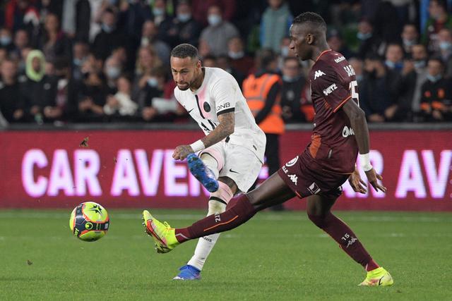 勇士促成NBA史上首个六方交易 李凯尔正式加盟