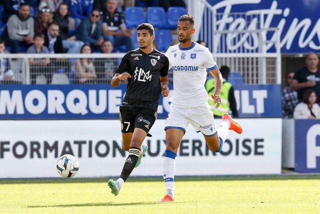 小萨32+21国王险胜鹈鹕3连胜 绿军大胜活塞